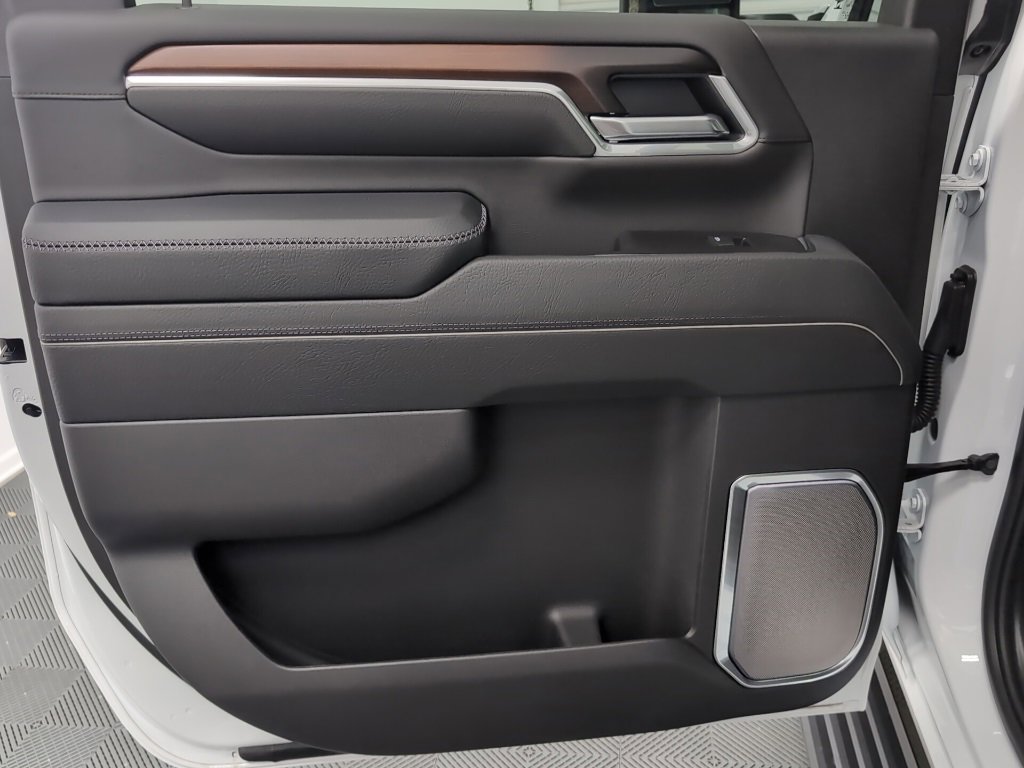 New 2025 GMC Sierra 2500 Denali w/ Denali Reserve Package image 29