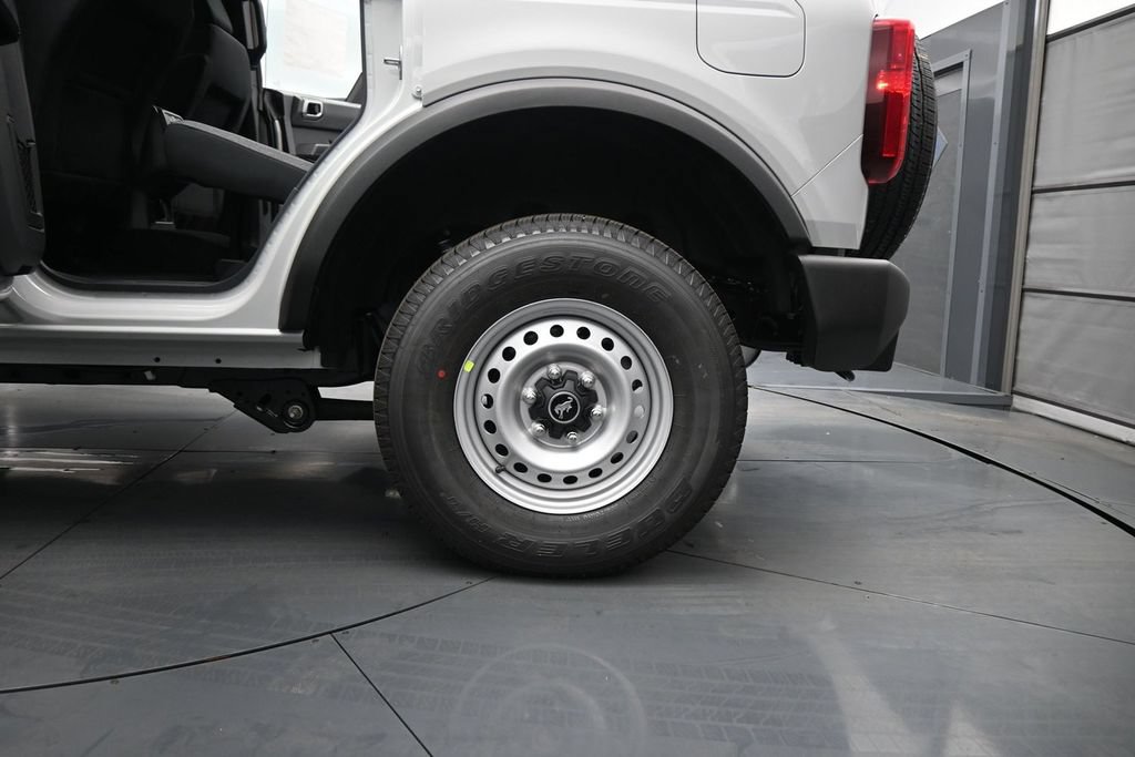 New 2026 Ford Bronco 4-Door AWD/4WD image 16