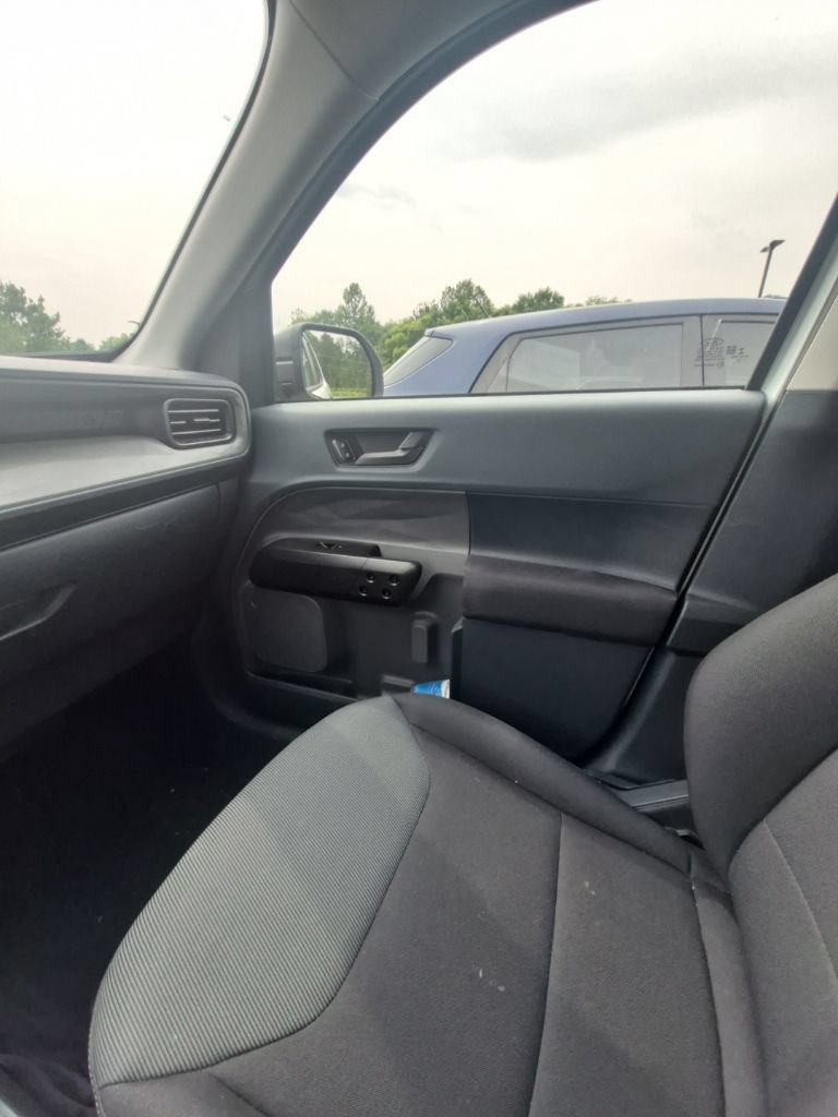 Used 2022 Ford Maverick XL FWD image 7