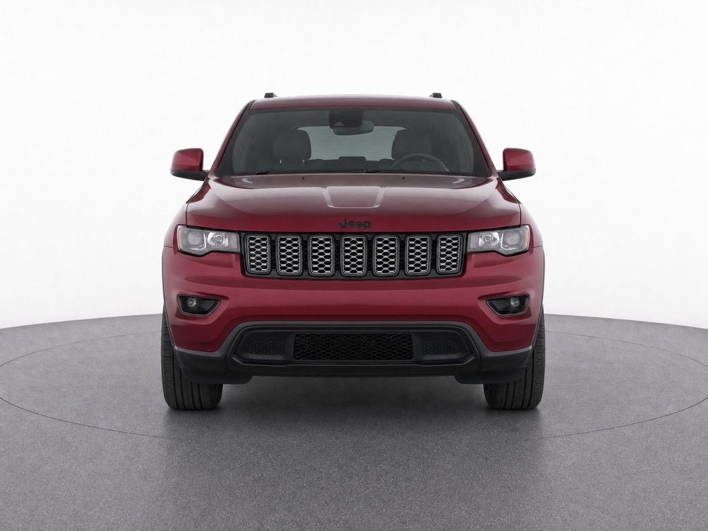 Used 2020 Jeep Grand Cherokee Altitude AWD/4WD image 5