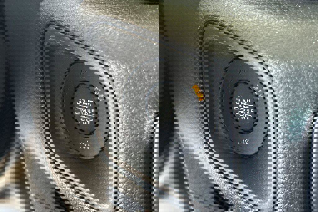 New 2025 Jeep Gladiator Sport image 18