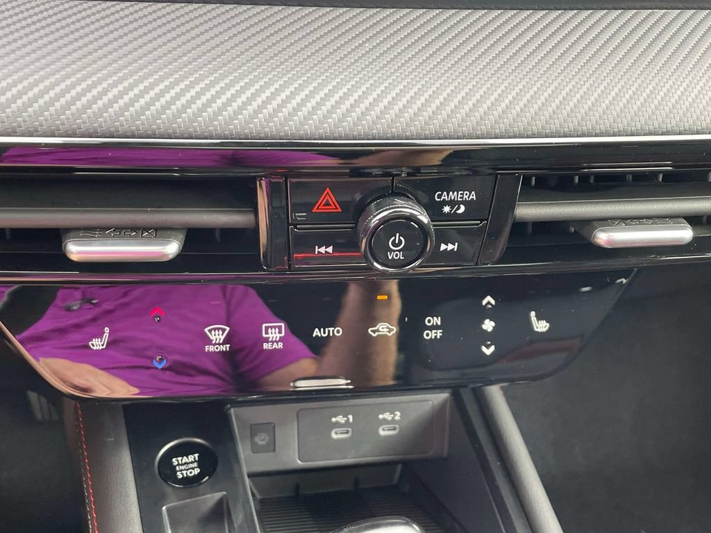 New 2027 Nissan Kicks SR w/ SR Premium Package FWD image 27