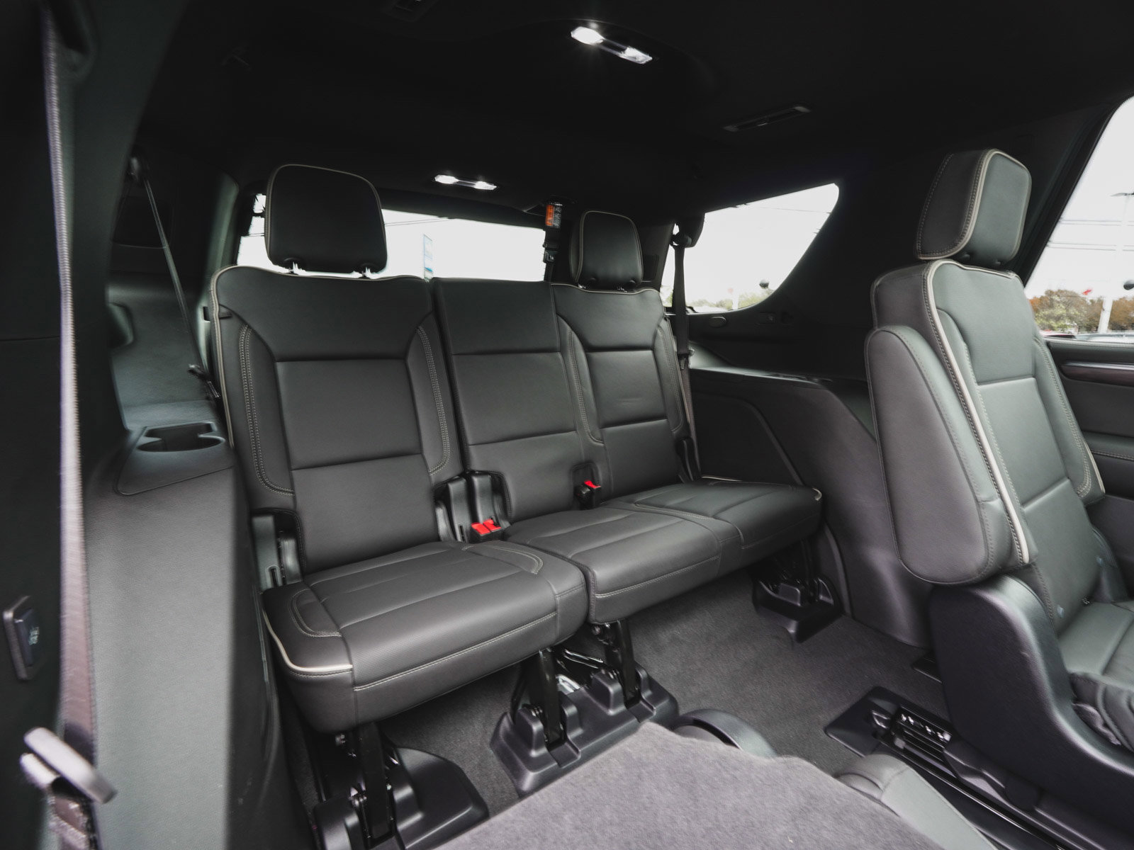 Used 2025 Chevrolet Tahoe Premier w/ Sun And Tow Package image 36