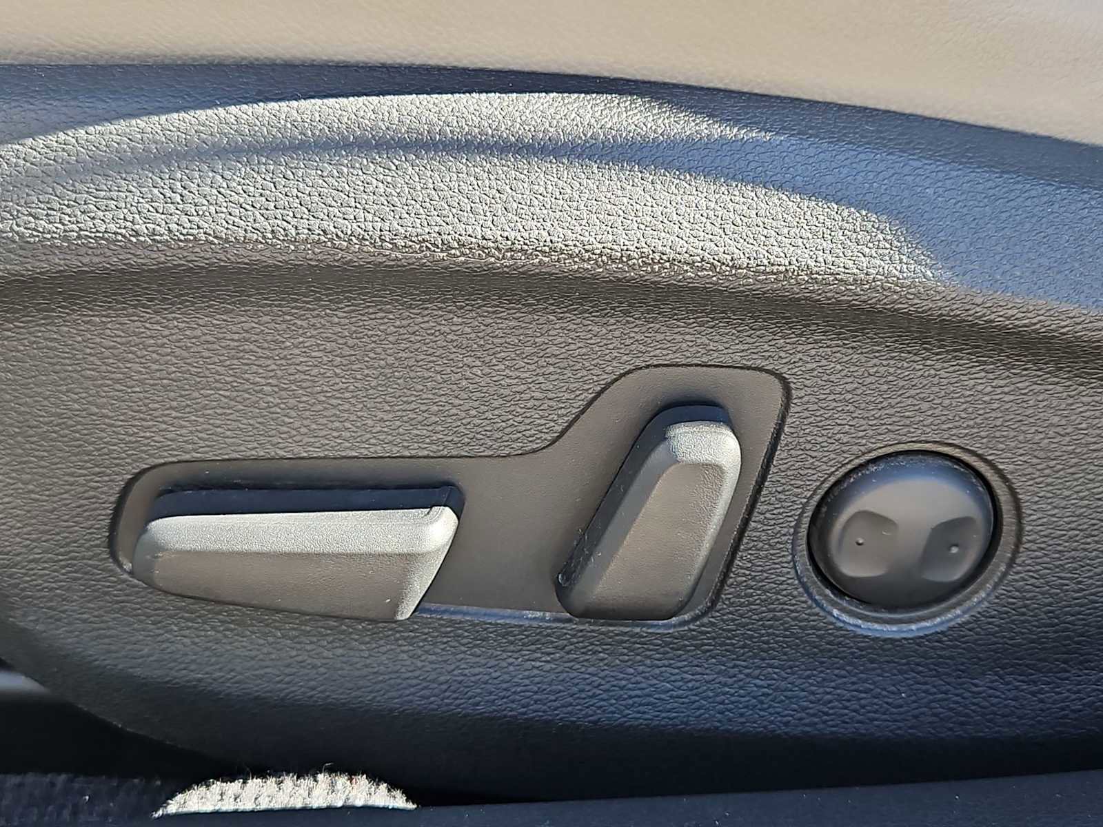 Used 2016 Hyundai Sonata Sport w/ Option Group 1V image 17