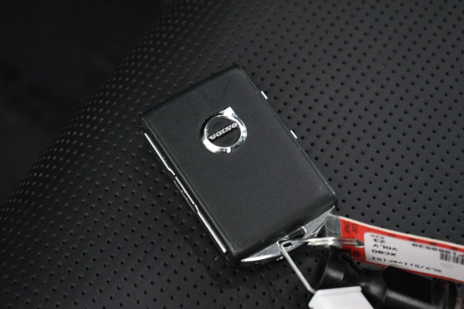 Used 2023 Volvo XC90 T8 Ultimate image 33