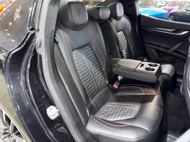 Used 2022 Maserati Ghibli Trofeo image 59