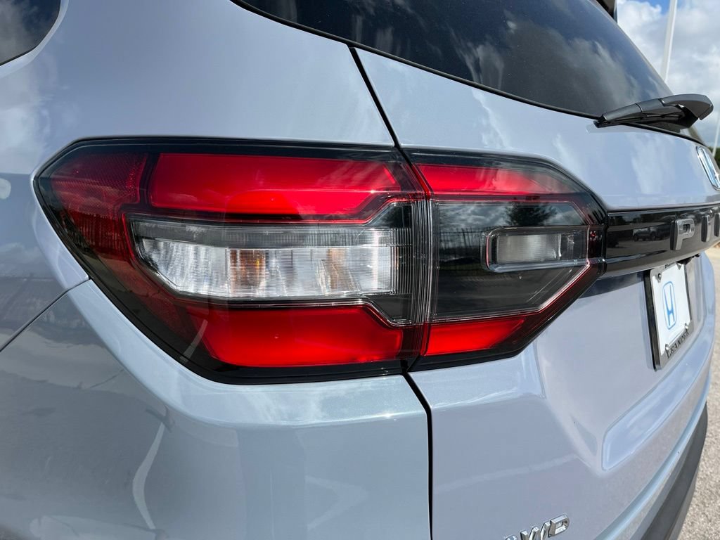 Certified 2026 Honda Pilot Elite image 7