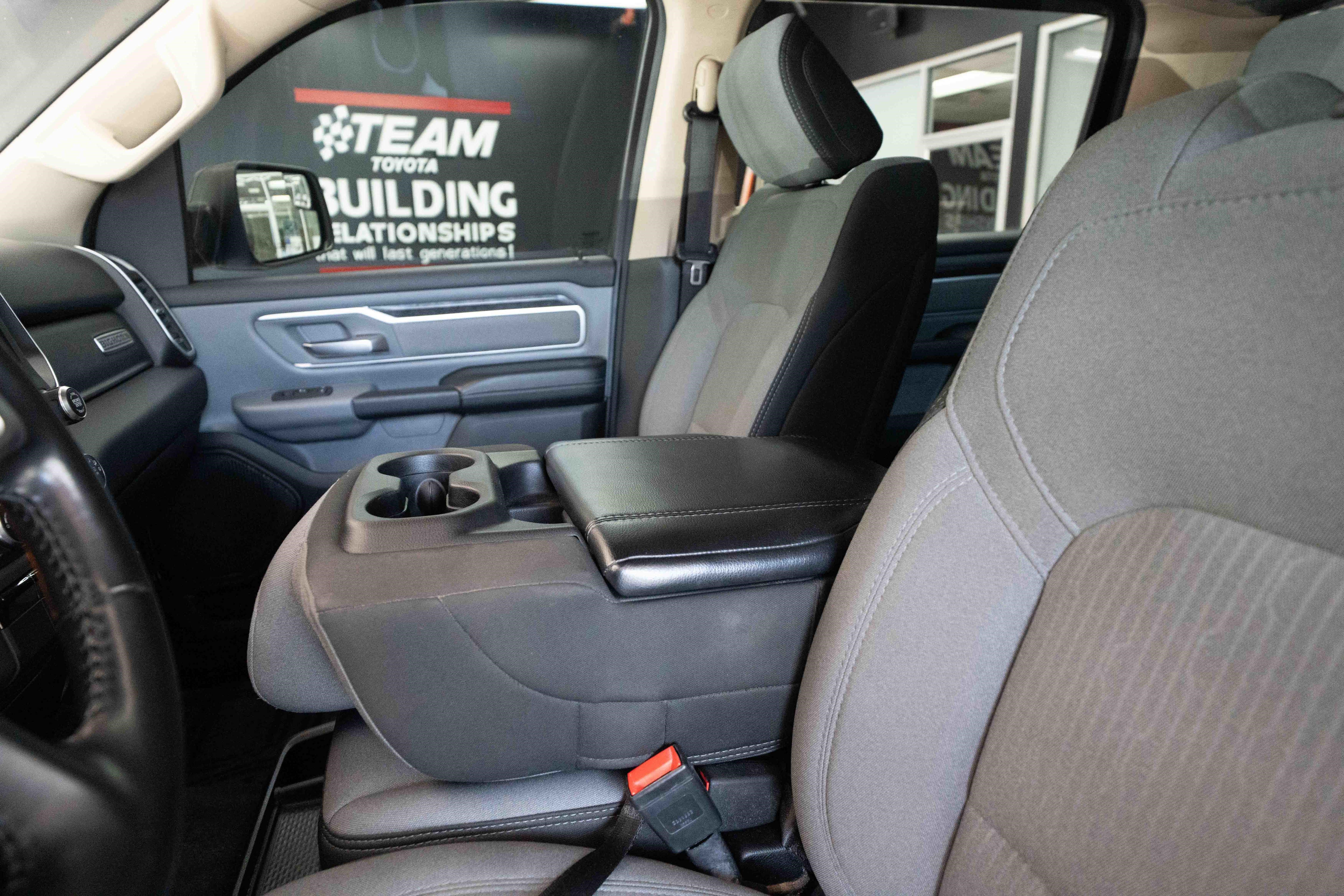 Used 2019 RAM 1500 Big Horn AWD/4WD image 10