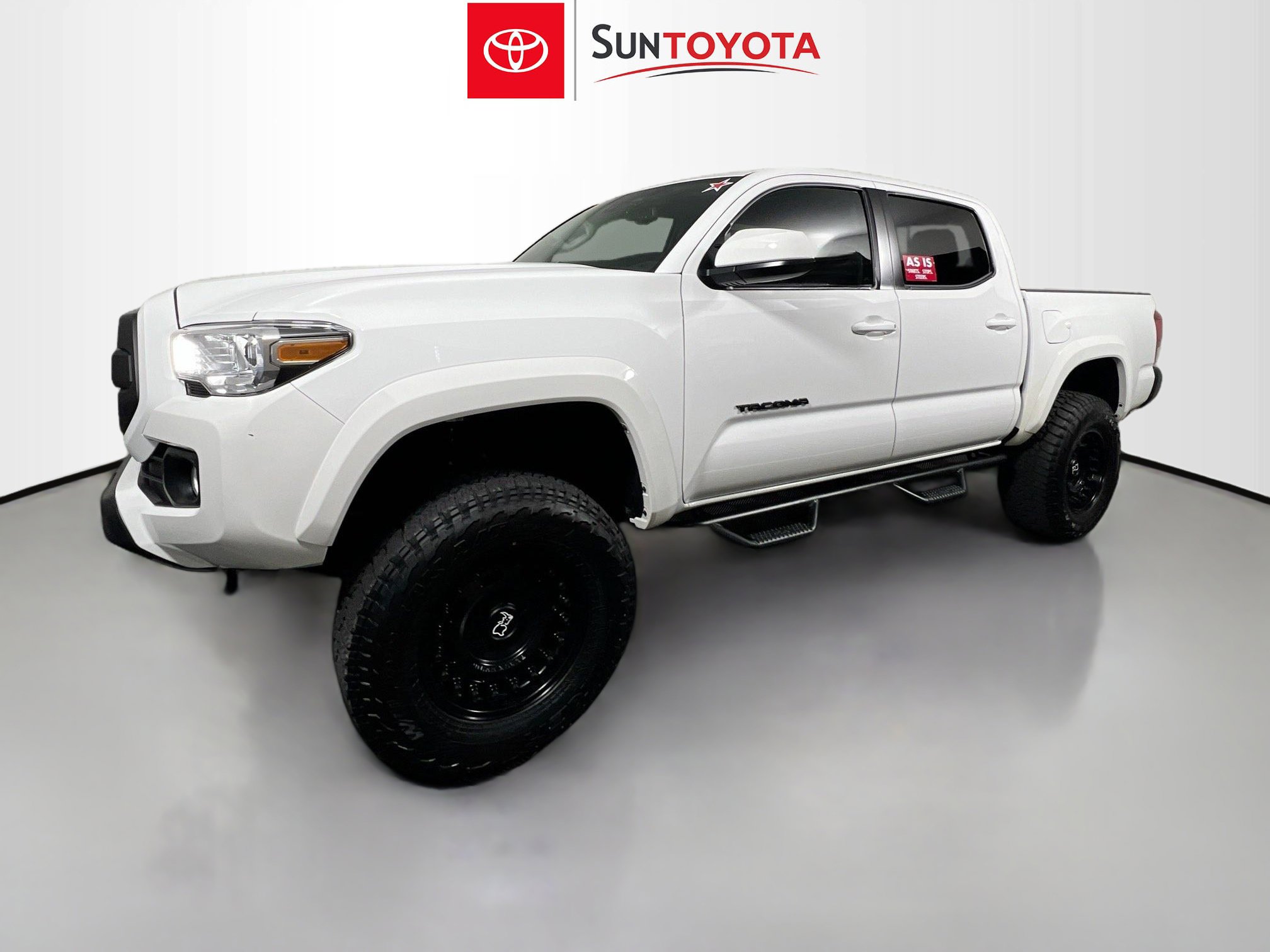 Used 2021 Toyota Tacoma SR5 AWD/4WD image 9