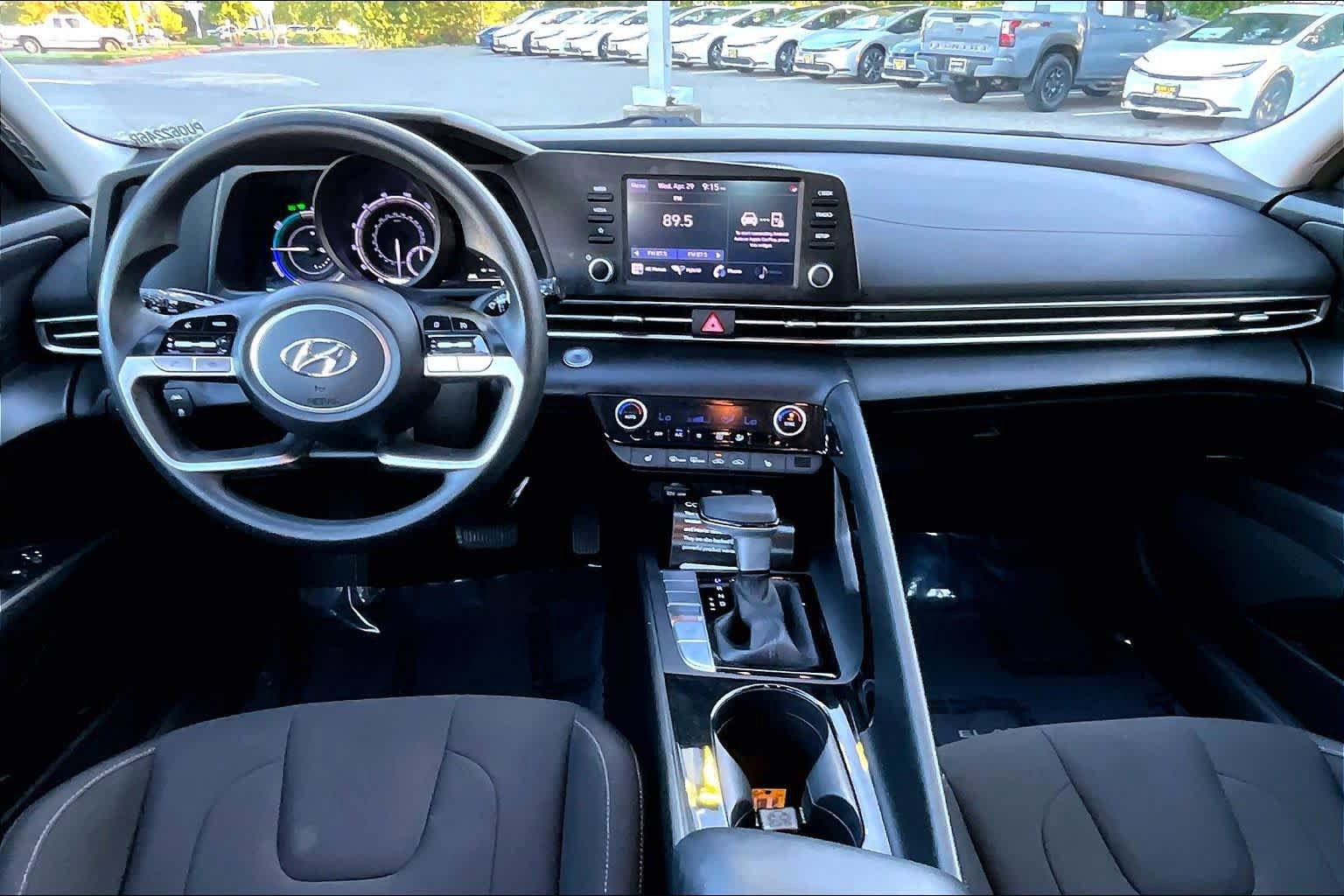 Used 2023 Hyundai Elantra Blue FWD image 15