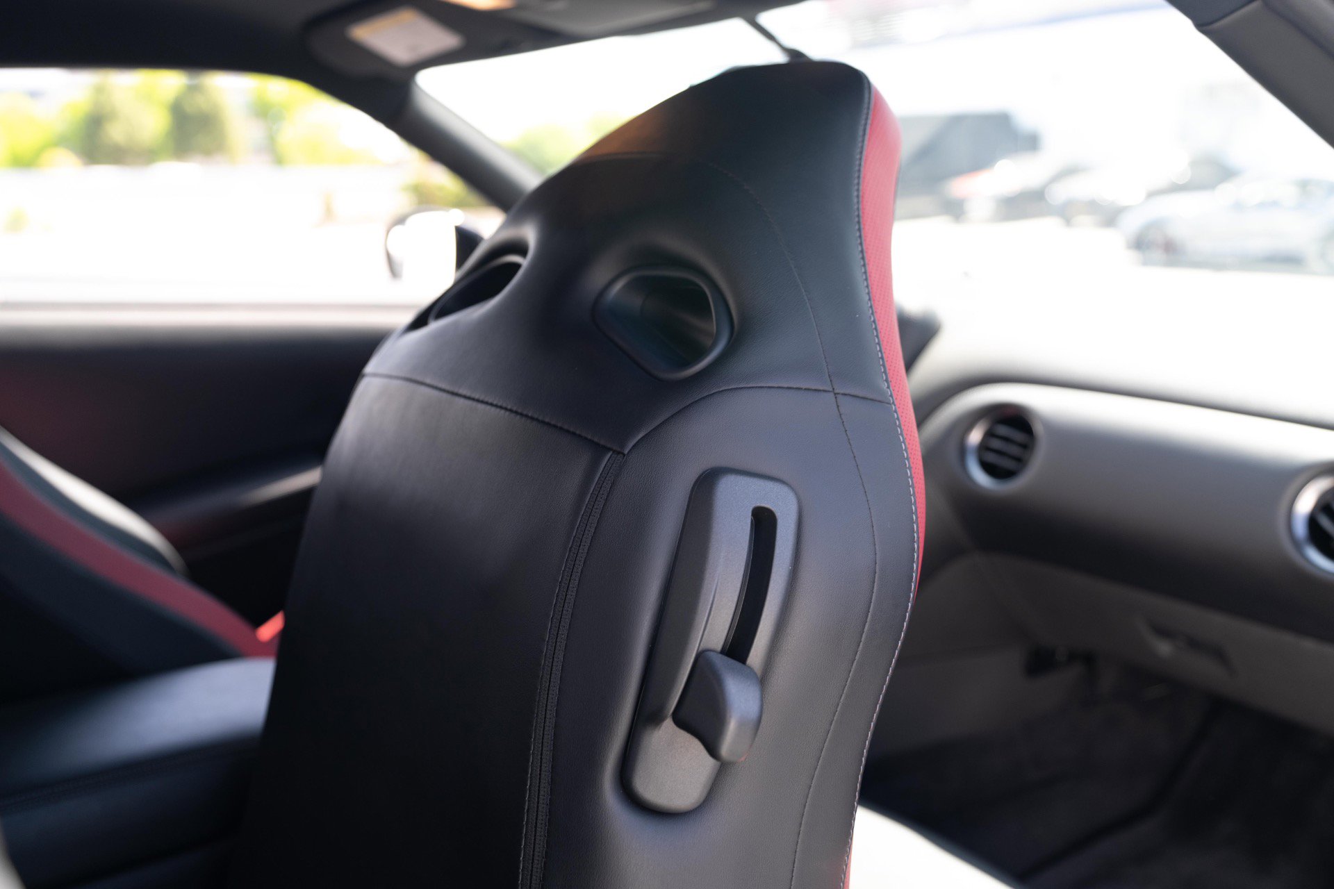 Used 2013 Nissan GT-R Black Edition AWD/4WD image 92
