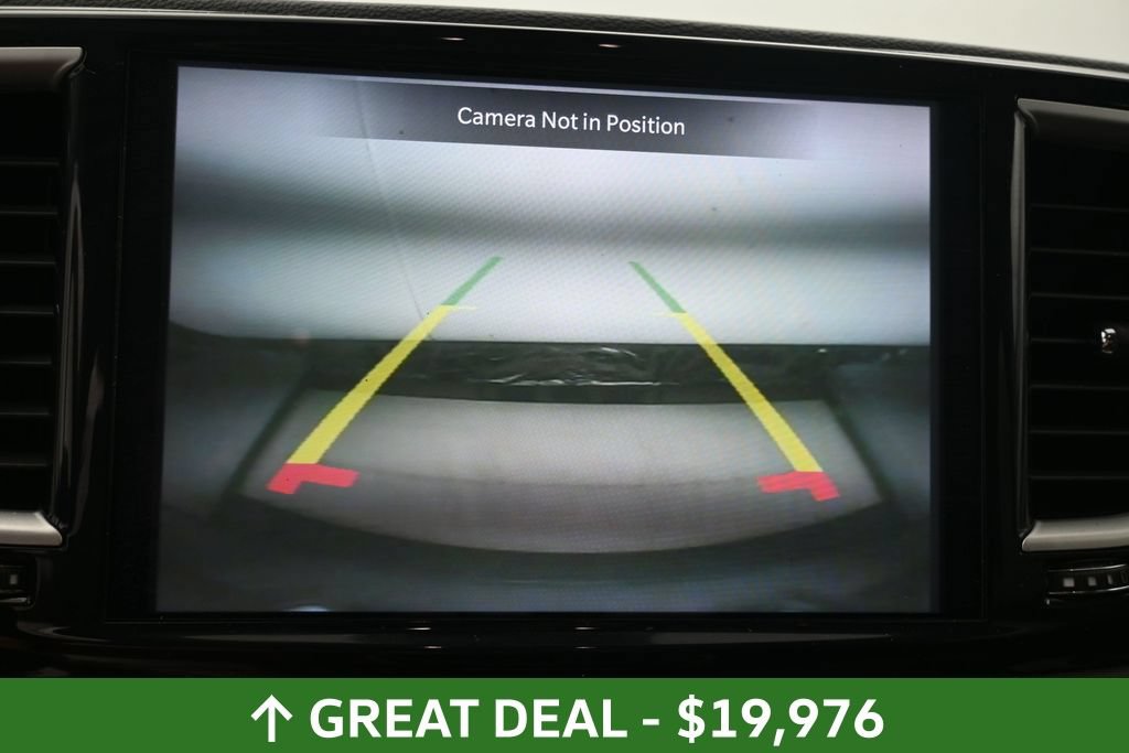 Used 2023 Chrysler Pacifica Touring-L FWD image 30