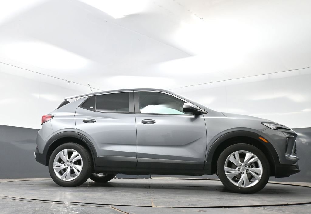 Used 2025 Buick Encore GX Preferred AWD/4WD image 51