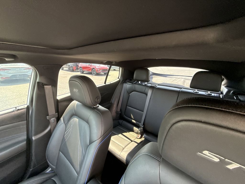 Certified 2025 Buick Envista Sport Touring w/ Convenience II Package image 10