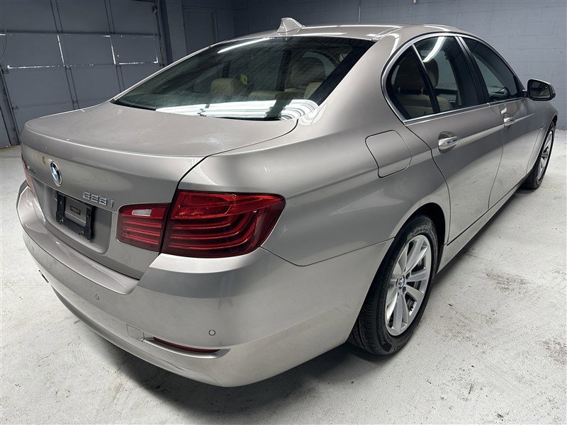 Used 2016 BMW 528i xDrive Sedan image 7