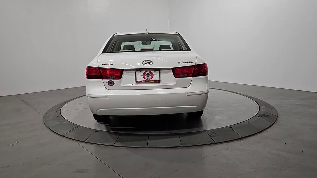 Used 2010 Hyundai Sonata GLS image 4