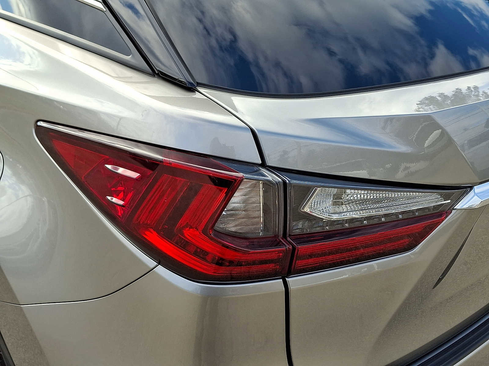 Used 2020 Lexus RX 350 AWD w/ Premium Package image 12