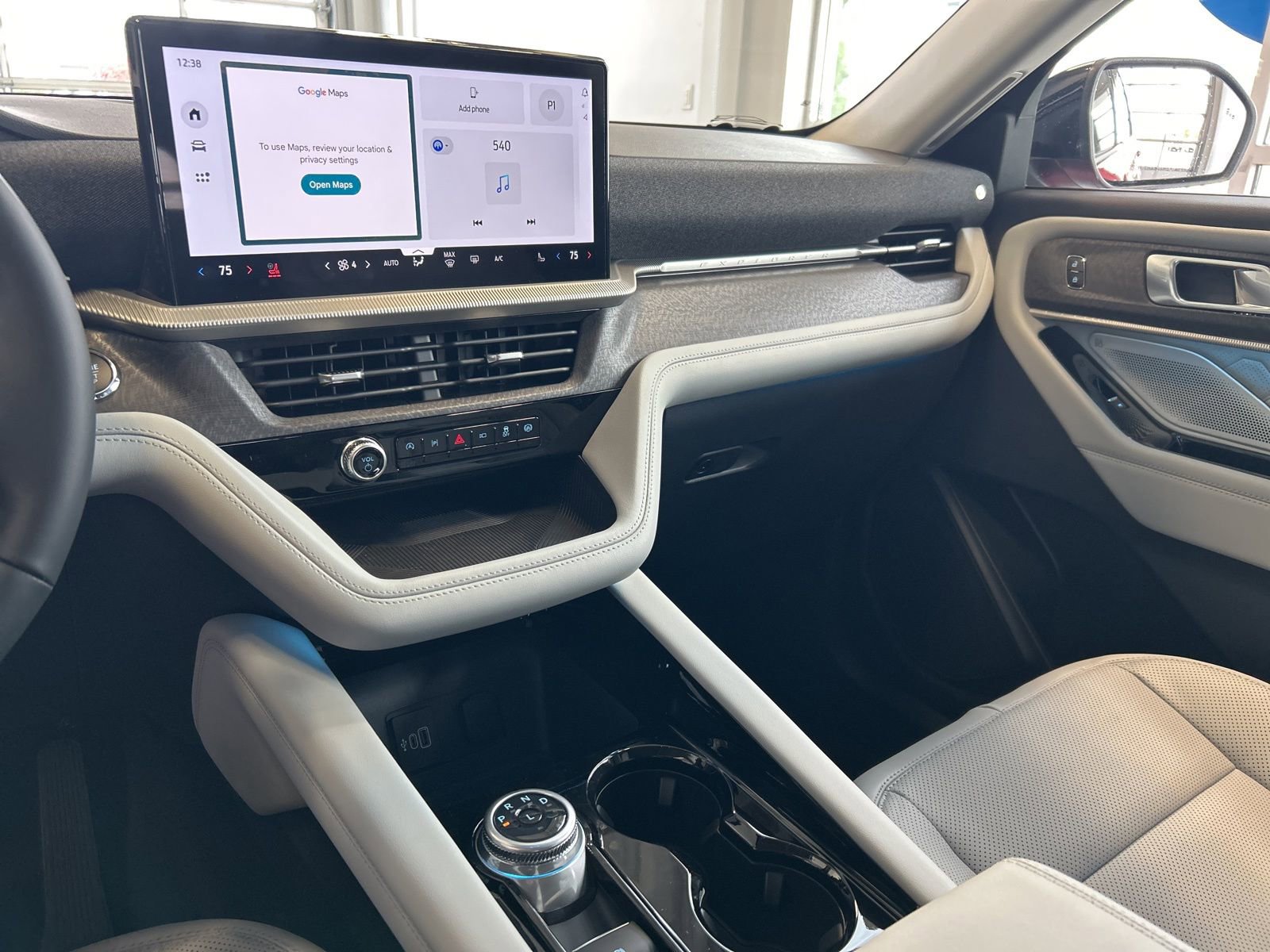 New 2026 Ford Explorer Platinum image 27