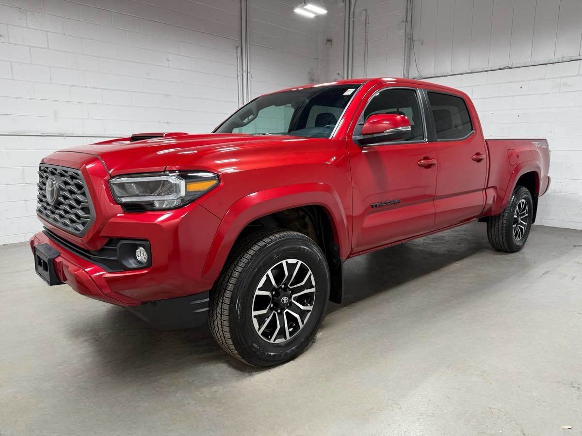 Used 2023 Toyota Tacoma TRD Sport image 1