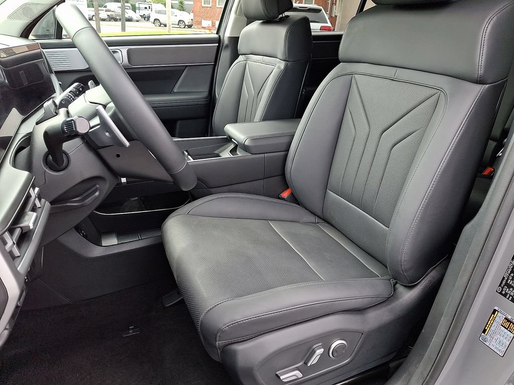 Used 2026 Hyundai Santa Fe SEL AWD/4WD image 16