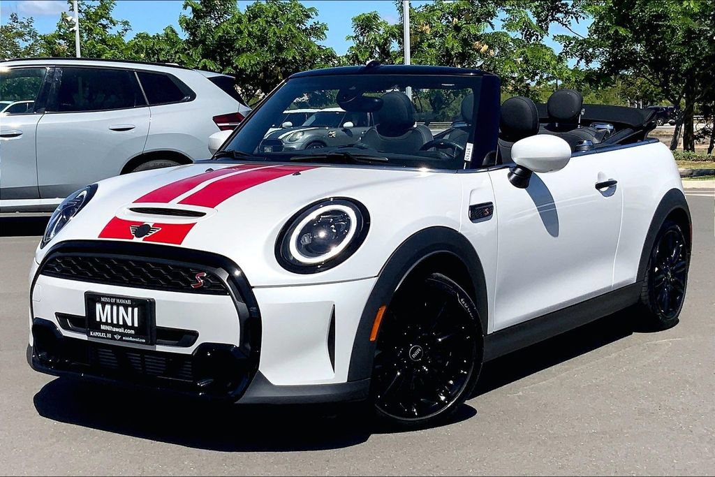 Used 2023 MINI Cooper S FWD image 2