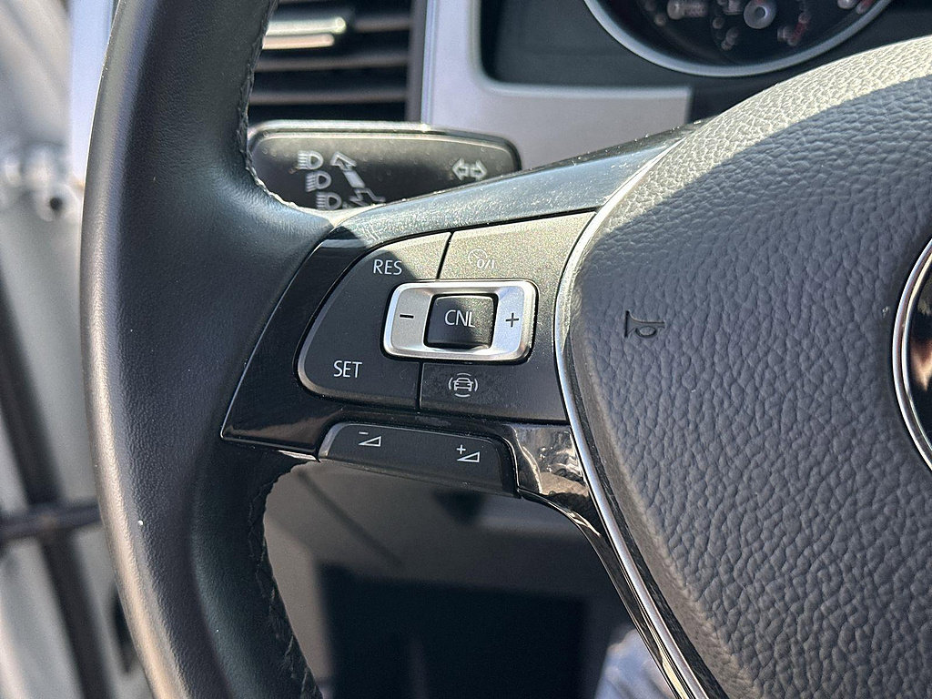 Used 2019 Volkswagen Atlas SE w/ Towing Package FWD image 34