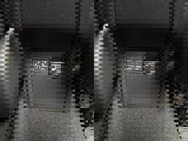 Used 2024 Toyota Prius Prime Premium image 18