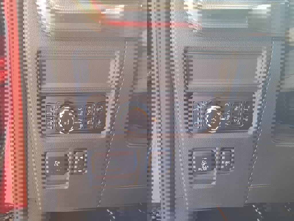 New 2025 Ford F150 Lariat w/ Equipment Group 501A Mid image 41