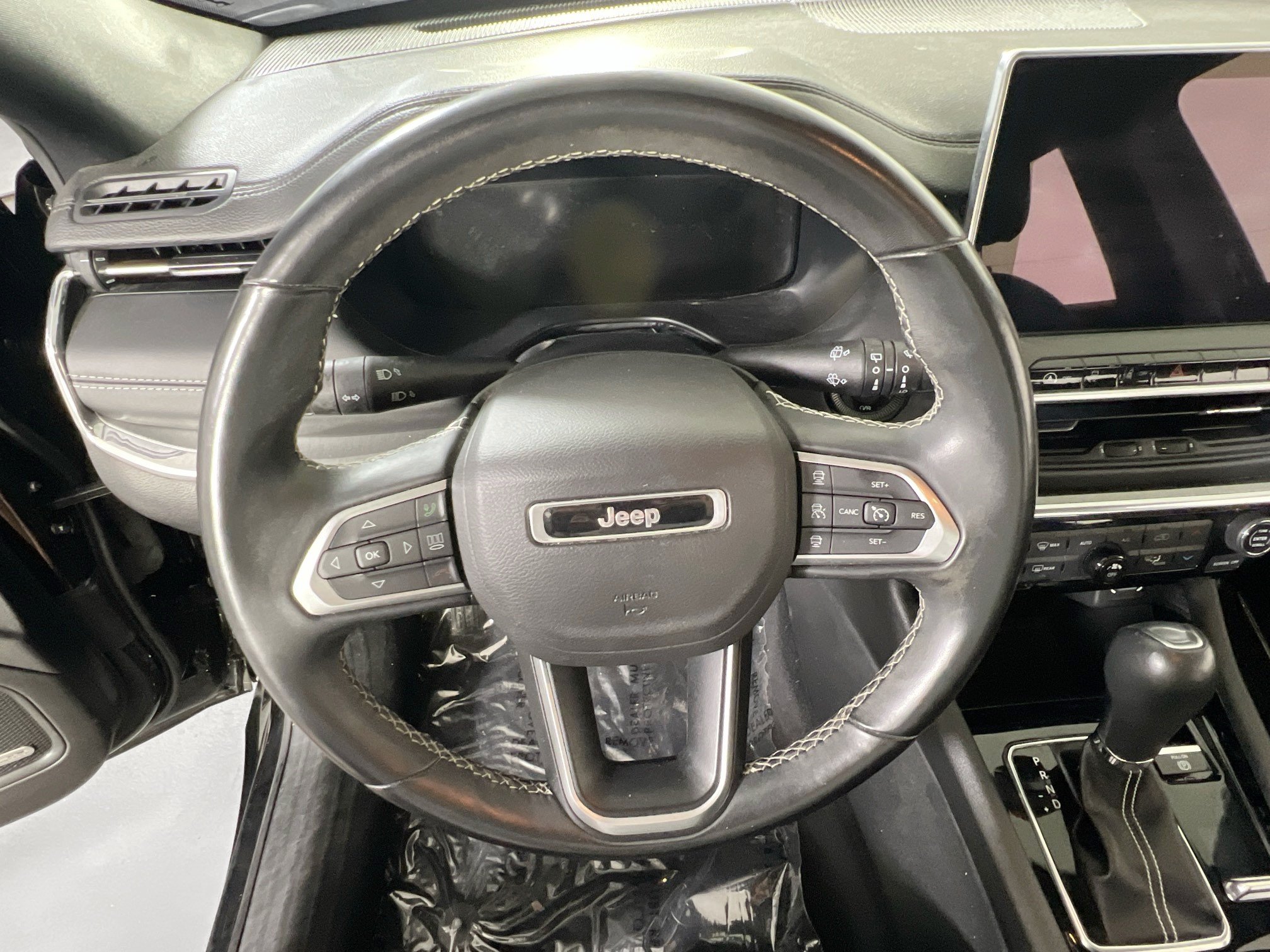 Used 2022 Jeep Compass High Altitude AWD/4WD image 11