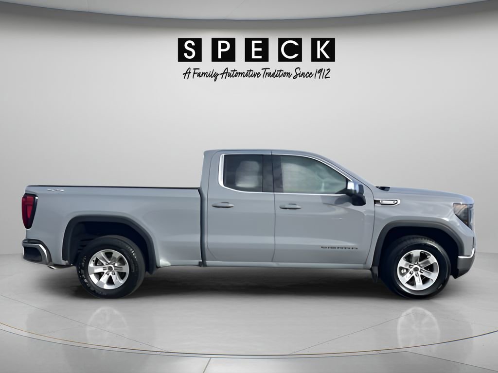 Used 2025 GMC Sierra 1500 SLE w/ Preferred Package AWD/4WD image 7