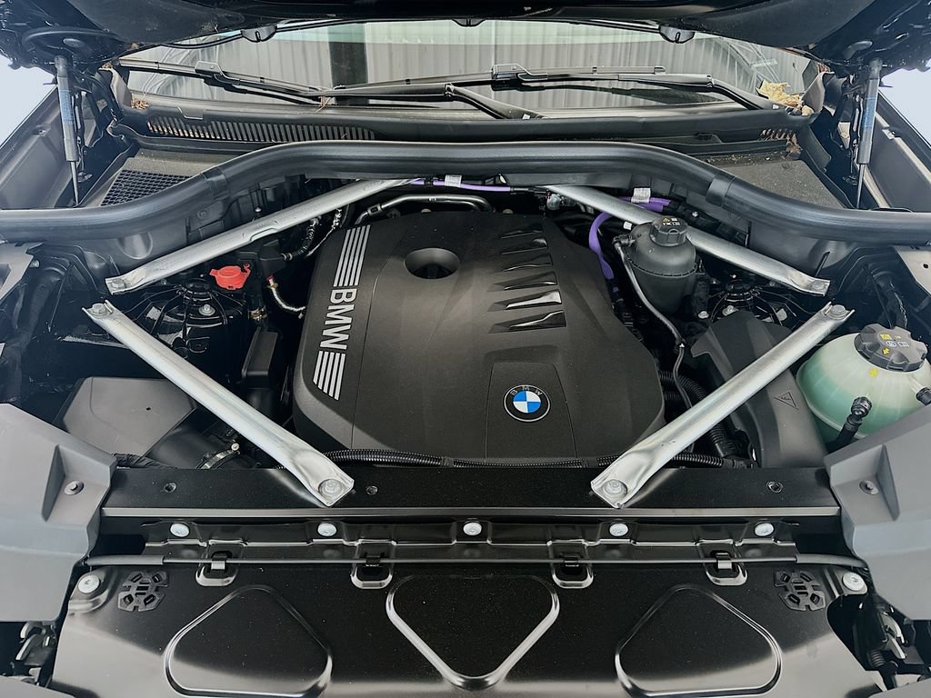 New 2026 BMW X5 xDrive40i AWD/4WD image 32