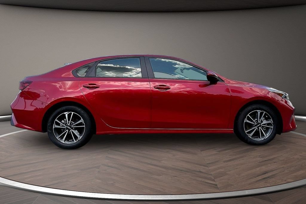 Used 2024 Kia Forte LXS FWD image 10