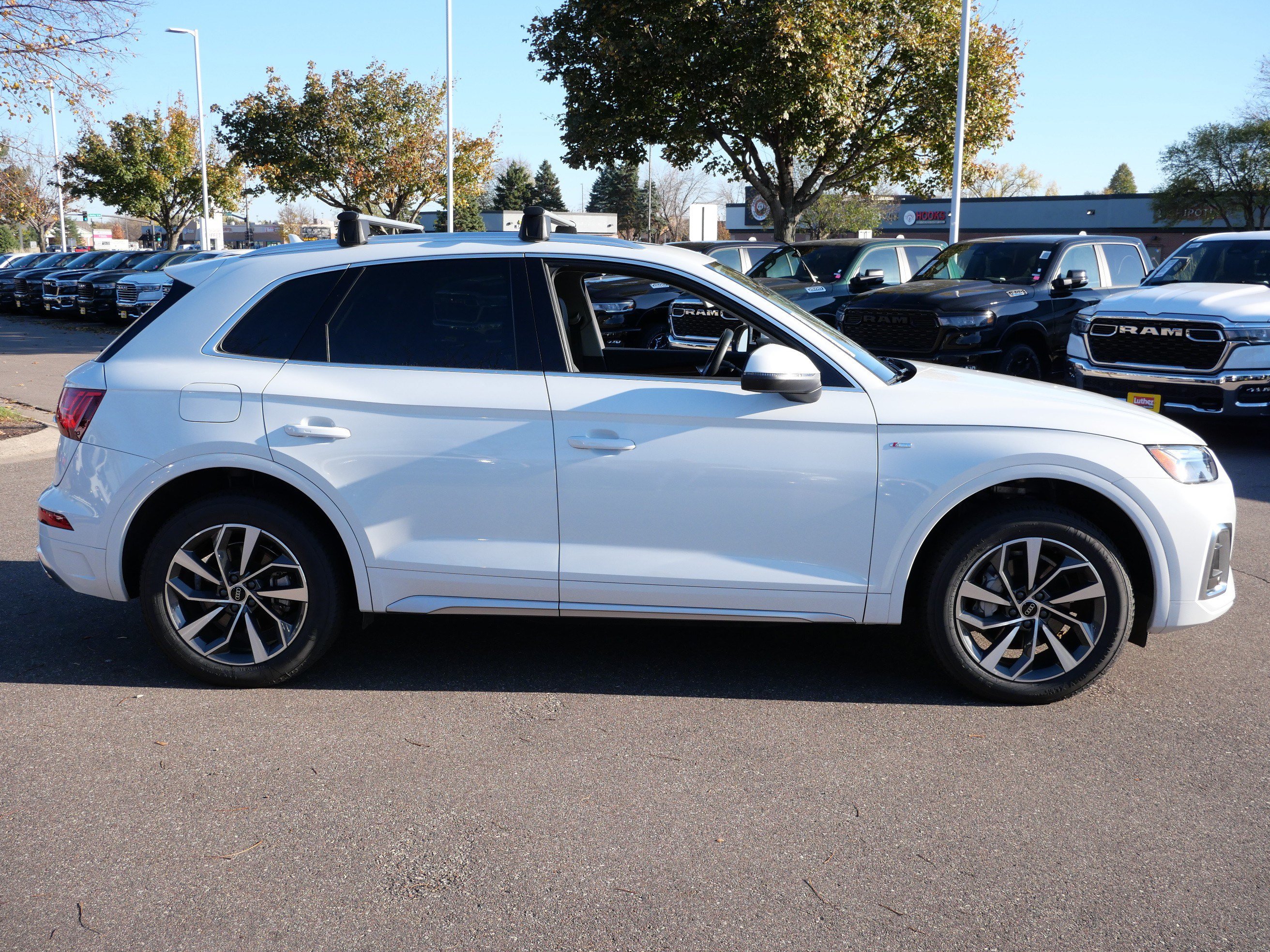 Used 2023 Audi Q5 2.0T Premium Plus AWD/4WD image 8