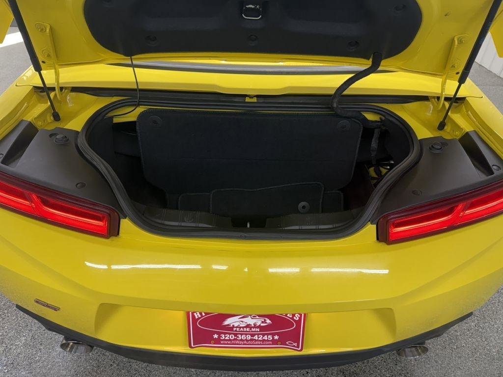 Used 2017 Chevrolet Camaro SS image 28