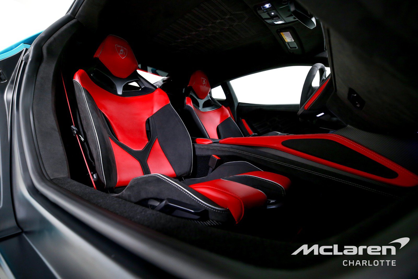 Used 2025 Lamborghini Revuelto AWD/4WD image 19