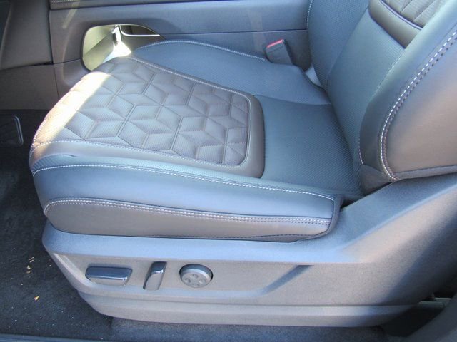 New 2026 Nissan Armada Platinum image 14