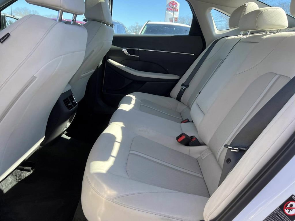 Certified 2023 Hyundai Sonata SEL w/ Convenience Package image 13