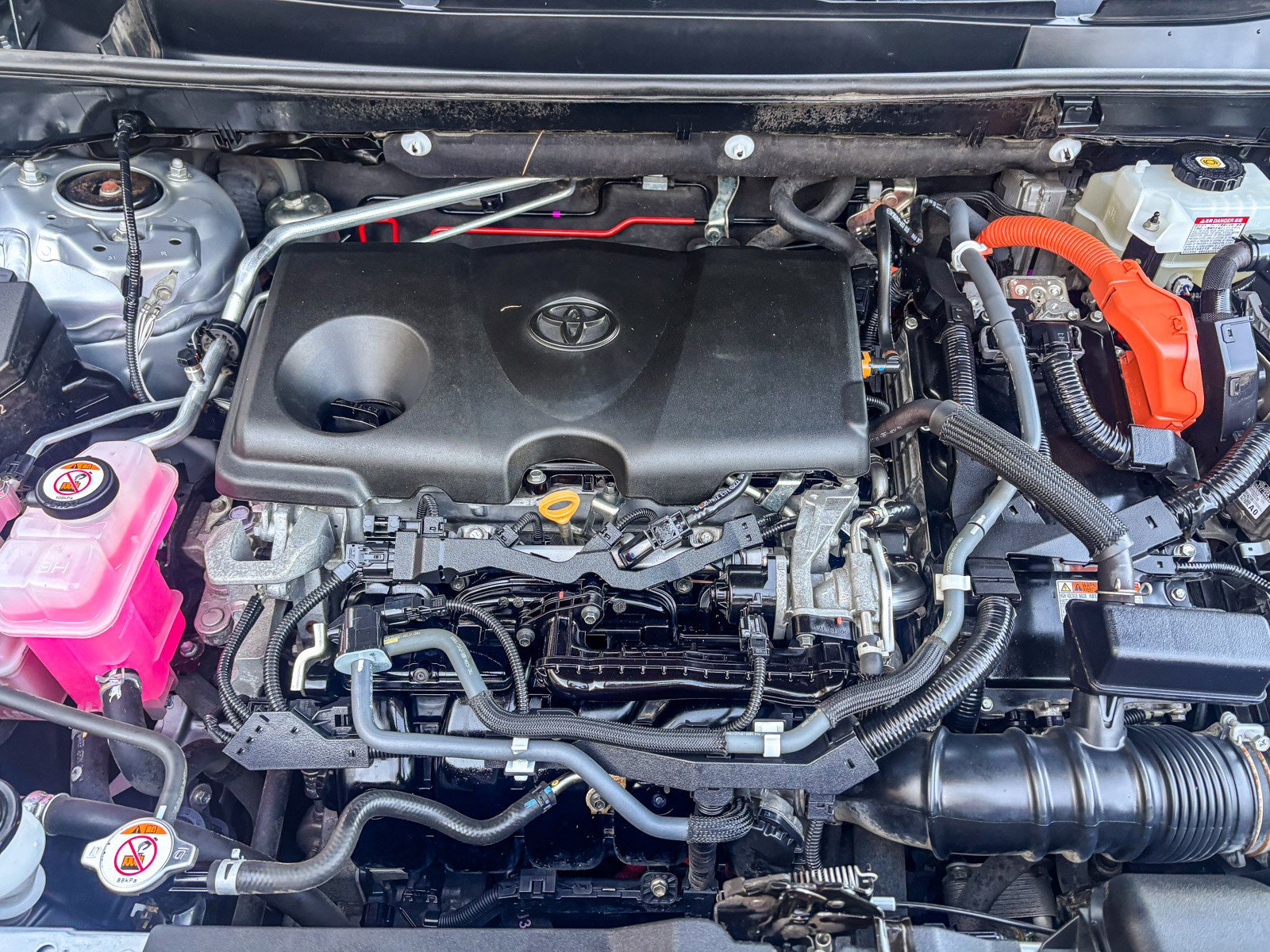 Used 2021 Toyota RAV4 XLE w/ Convenience Package image 14