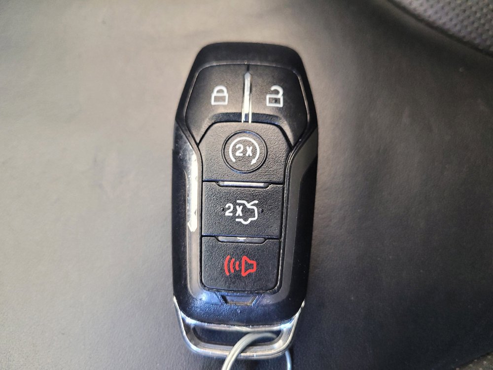 Used 2017 Lincoln MKX Select AWD/4WD image 32