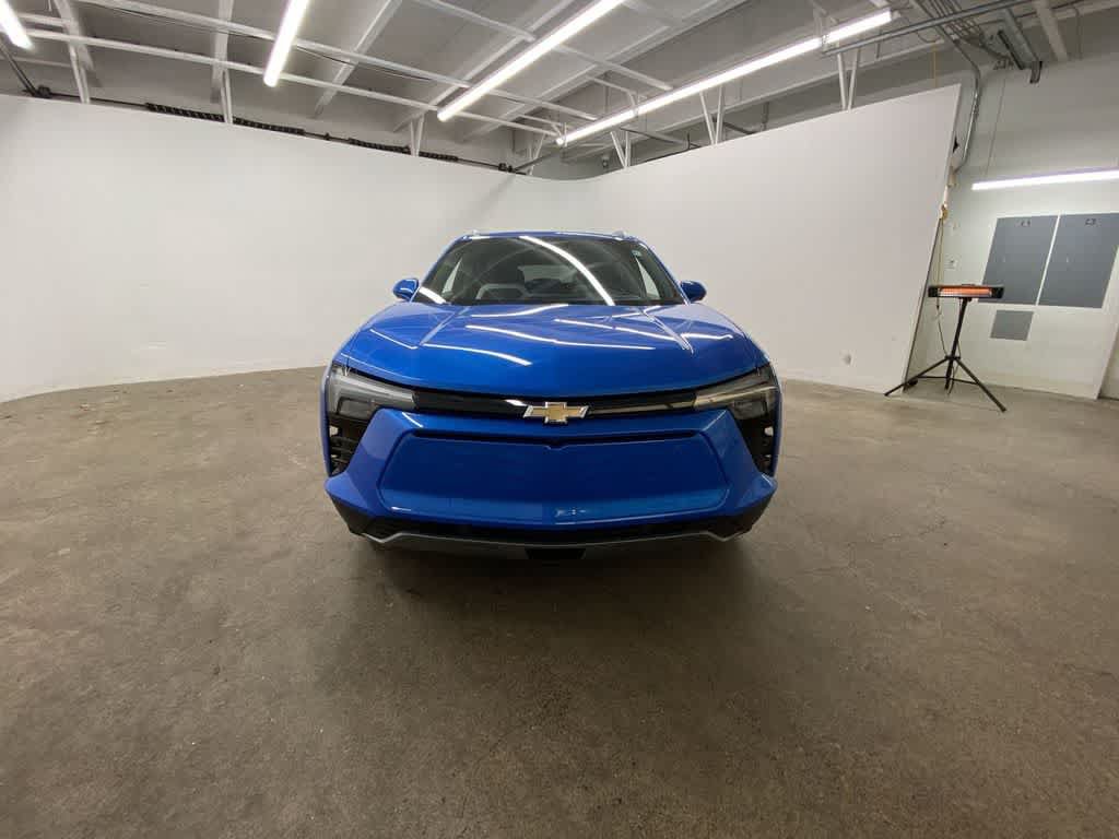 Used 2024 Chevrolet Blazer EV LT AWD/4WD image 9