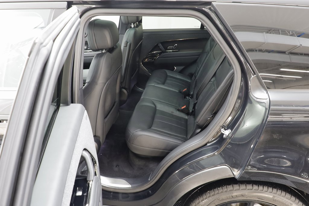 Used 2023 Land Rover Range Rover Sport SE Dynamic image 14