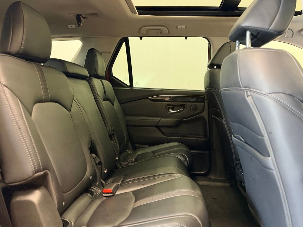 Used 2023 Honda Pilot Touring image 21