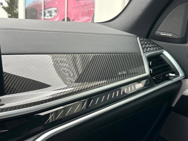 Certified 2025 BMW X5 M60i image 33