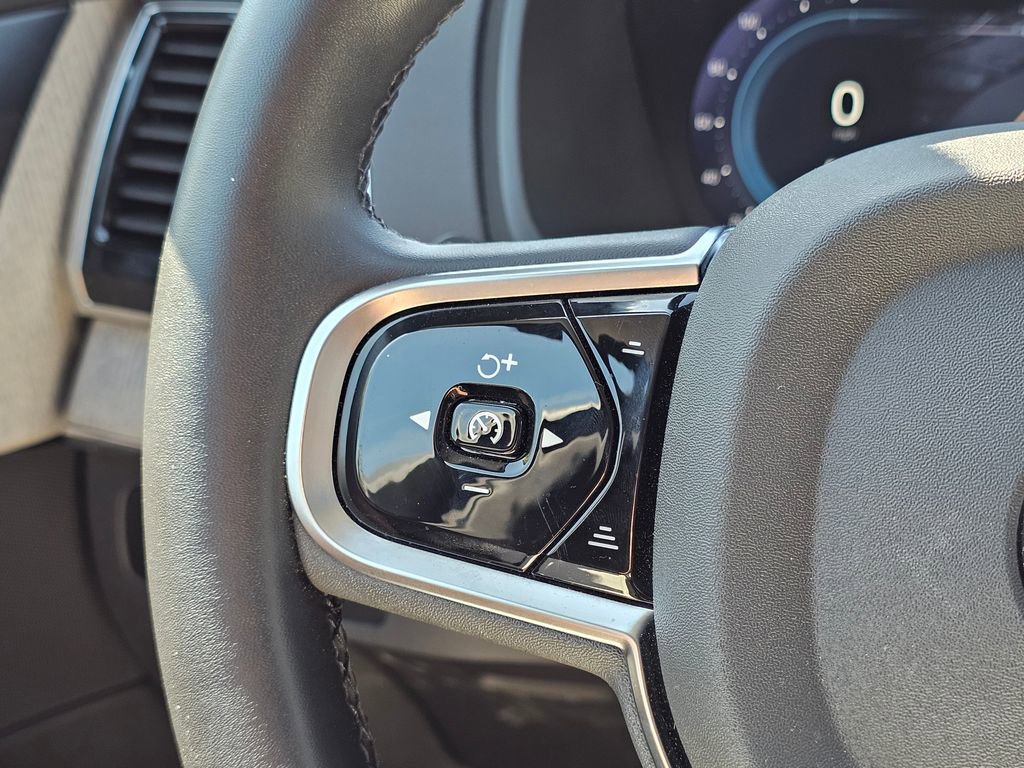 Used 2025 Volvo XC90 T8 Ultra w/ Protection Package image 22