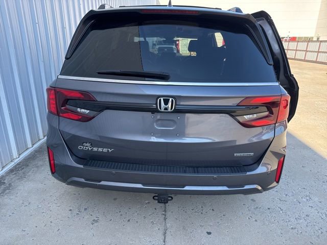 Used 2025 Honda Odyssey Touring image 7