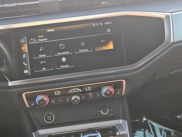 Used 2024 Audi Q3 2.0T Premium image 14