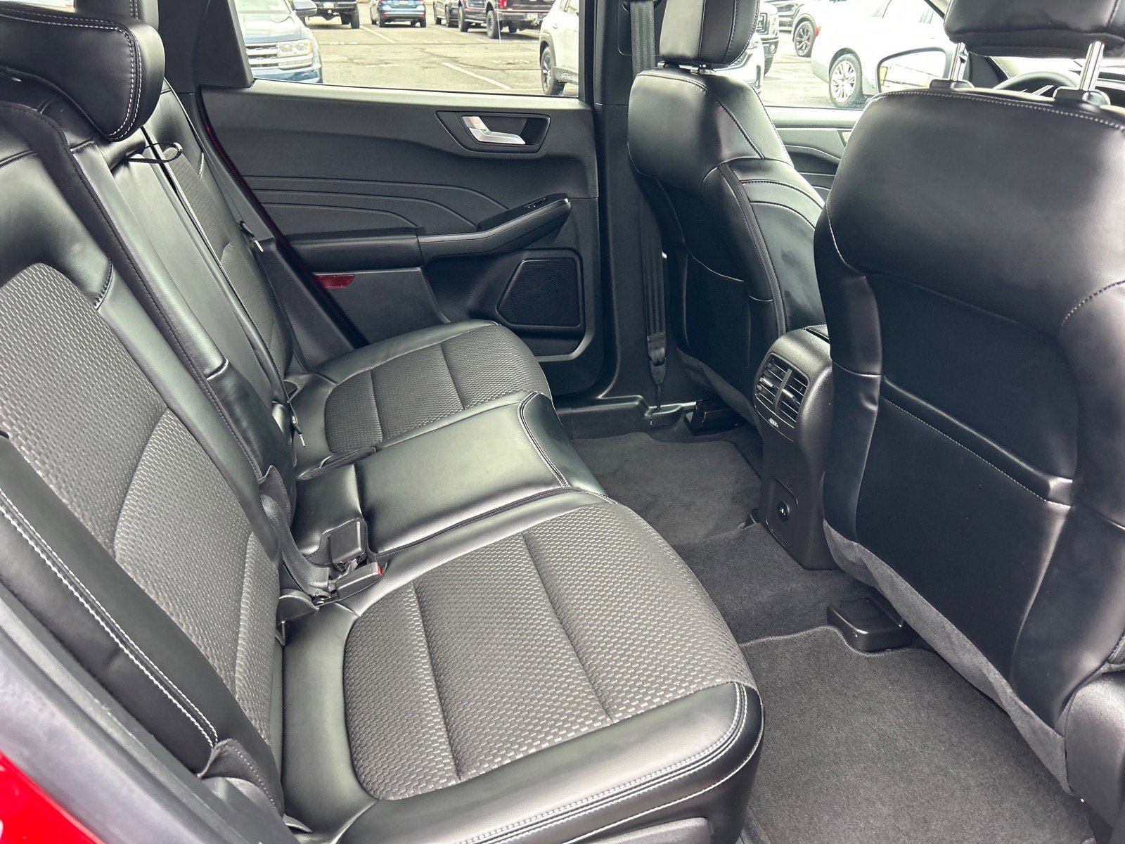 Certified 2024 Ford Escape SE image 19