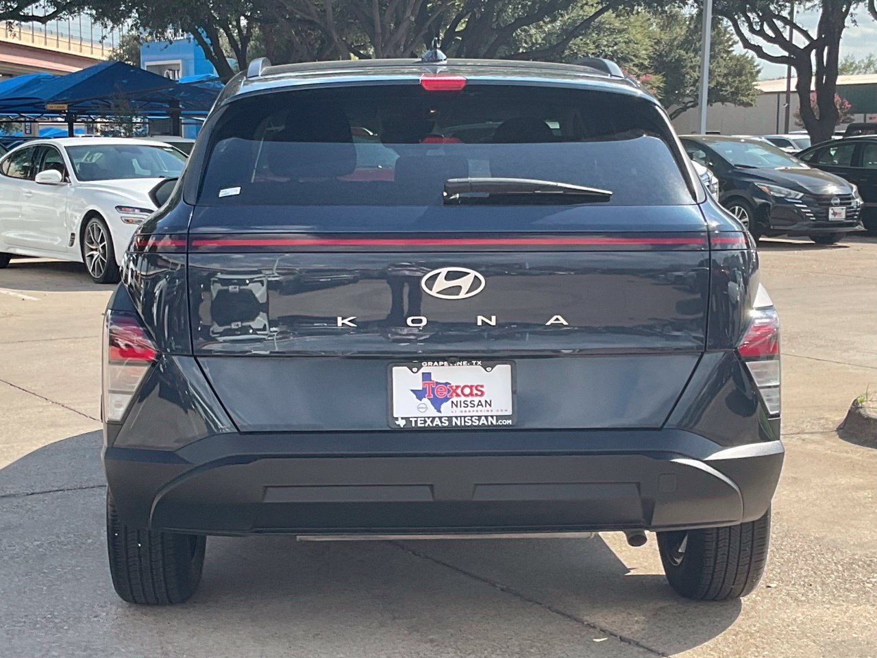 Used 2025 Hyundai Kona SEL FWD image 5