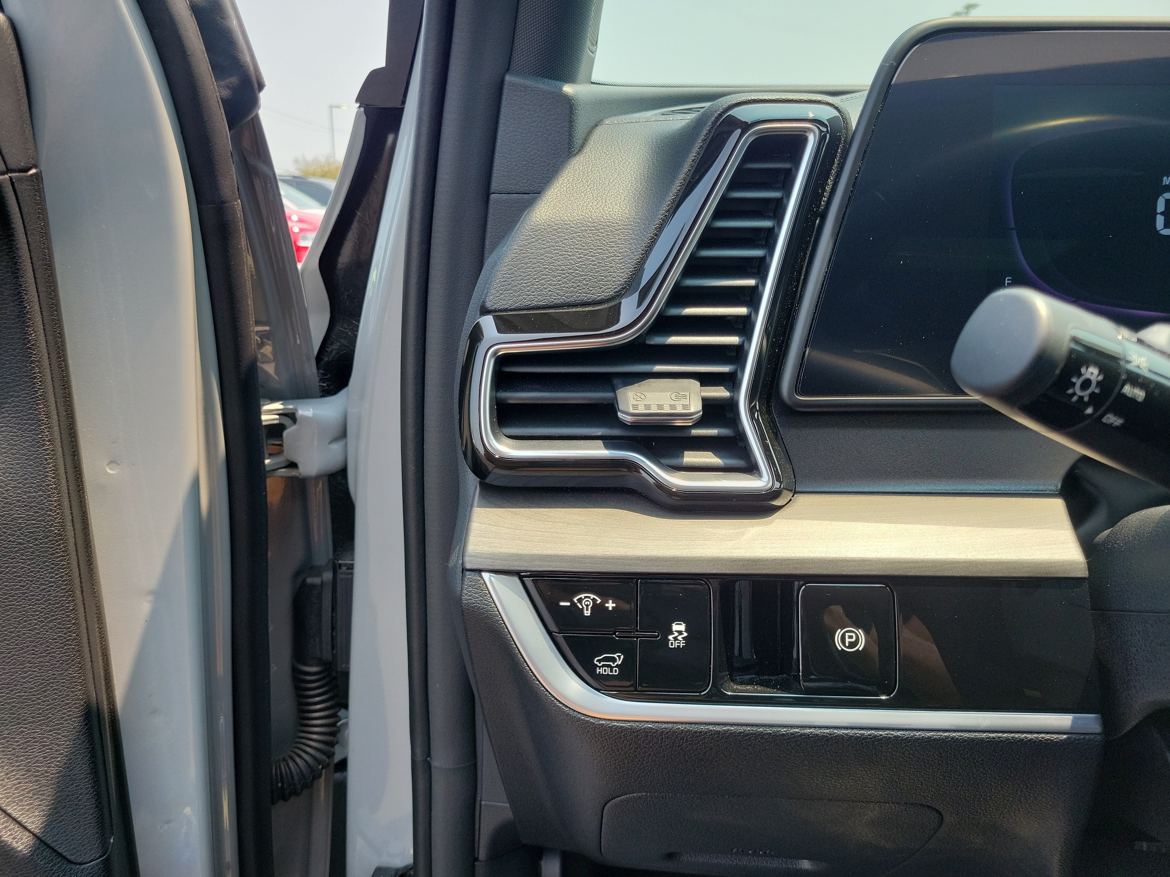 Used 2024 Kia Sportage X-Line w/ X-Line Premium Package AWD/4WD image 21