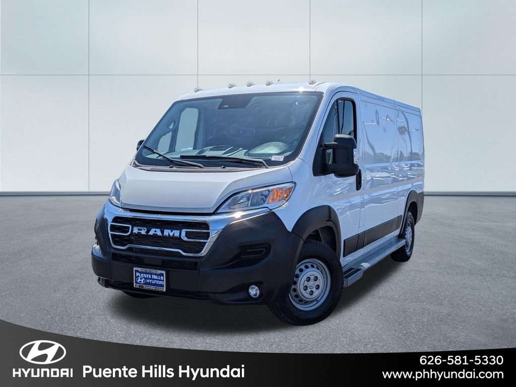 Used 2025 RAM ProMaster 2500 w/ U-Haul Equipment Group FWD image 1